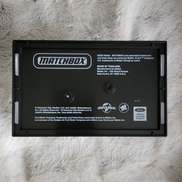 MATCHBOX 1993 FORD EXPLORER JURASSIC PARK Limited Edition Matchbox Collectors - Picture 8 of 16